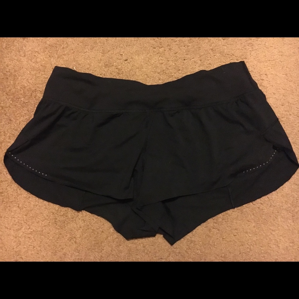 Lululemon shorts size 10 2.5in inseam